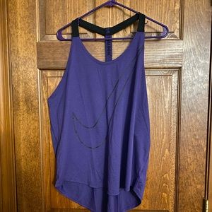 Nike workout top